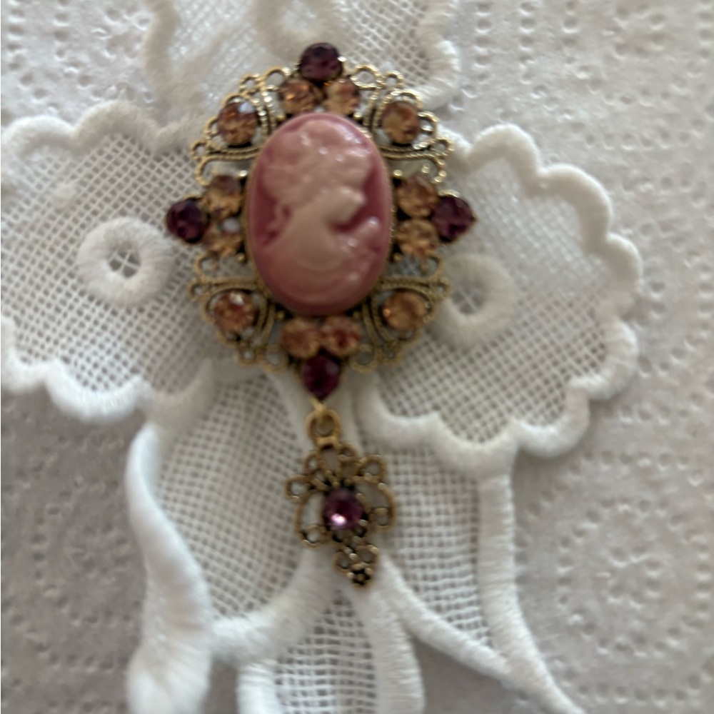 Pink Cameo Filigree Drop Brooch - Unbranded (Aratta inspired vintage) NEW